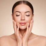 میکرونیدلینگ جوش: درمان، مزایا و عوارض